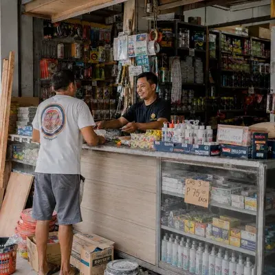 Hardware store using Halin Hub for inventory and expense tracking